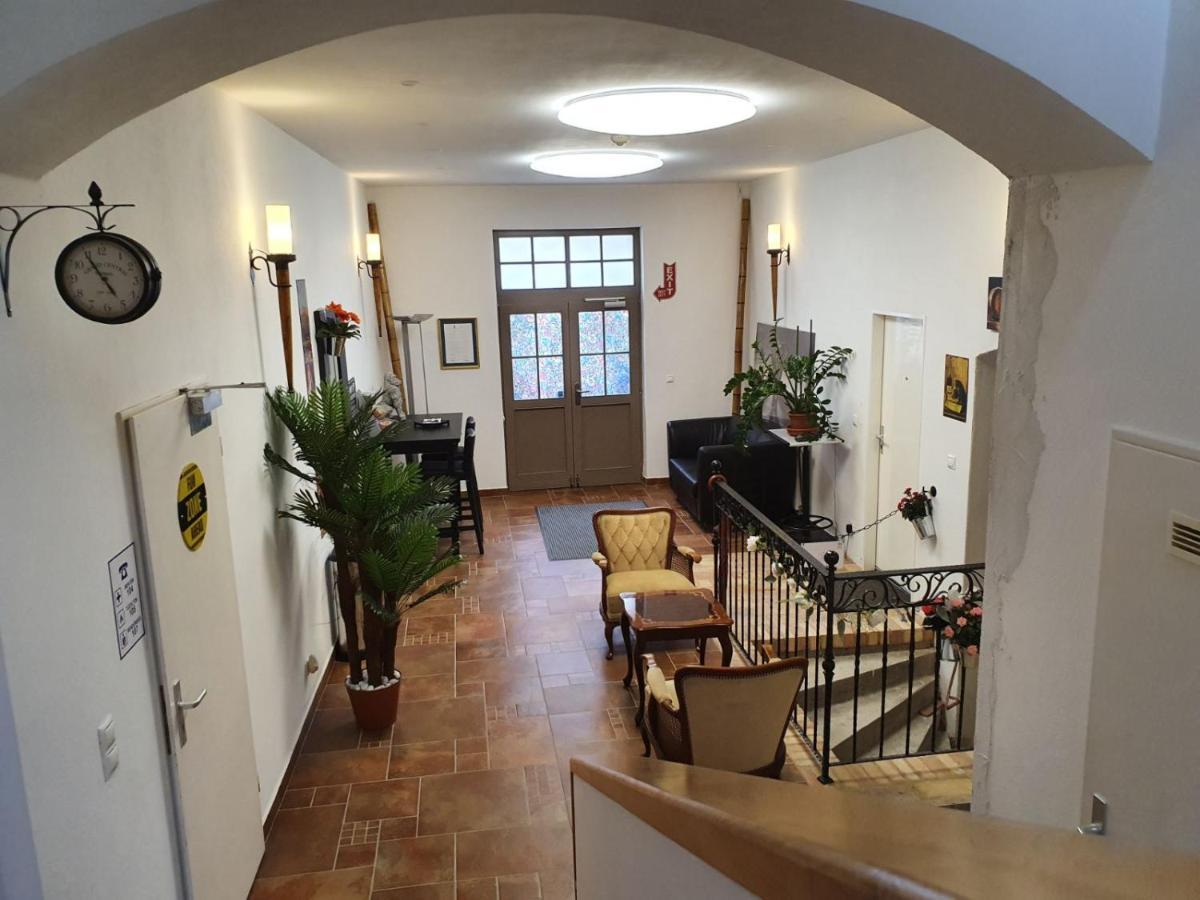 Apartment A-m
